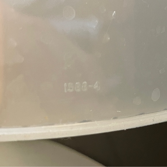 Lot of 2 Tupperware 20 & 13 Cup Cereal Keeper Containers #1588 #469 w/Almond Lid - Picture 5 of 10